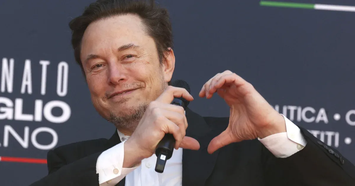 Jogellenesen rúghatott ki a SpaceX olyan dolgozókat, akik kritikusak voltak Elon Muskkal szemben
