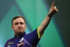 Hiába vesztett, nagyon sokat kereshet a darts 16 éves új sztárja