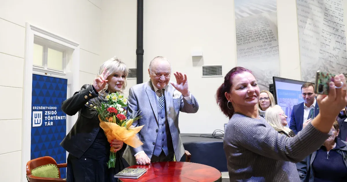 Balázs Klári a 85 éves Kordának: Te a szerelemről énekelsz, ezzel váltottad meg a világot