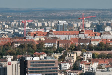 Éledezik a magyar lakáspiac, de nem idén tér vissza oda, ahol 2021-ben volt