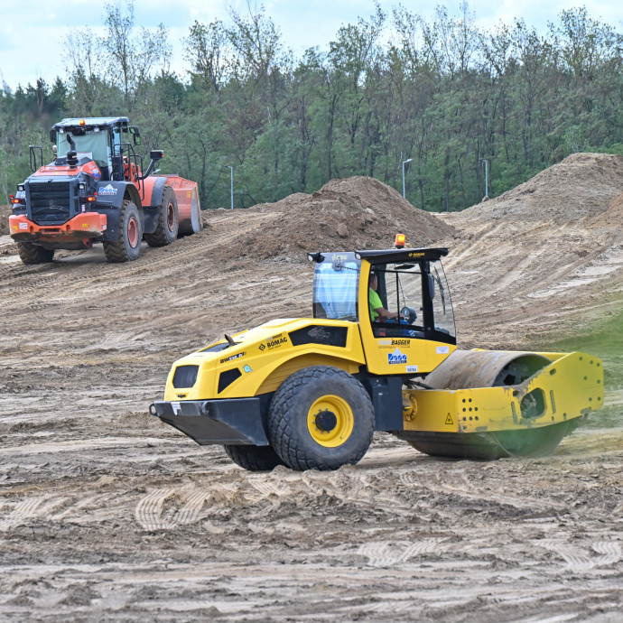 Tényleg ömlik a külföldi tőke Magyarországra, de a 13 milliárd eurós összeg háttere zavaros