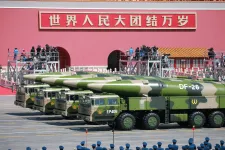 Víz volt rakétákban üzemanyag helyett Kínában, akkora lehet a korrupció, hogy Hszi háborús terveit is keresztülhúzhatja
