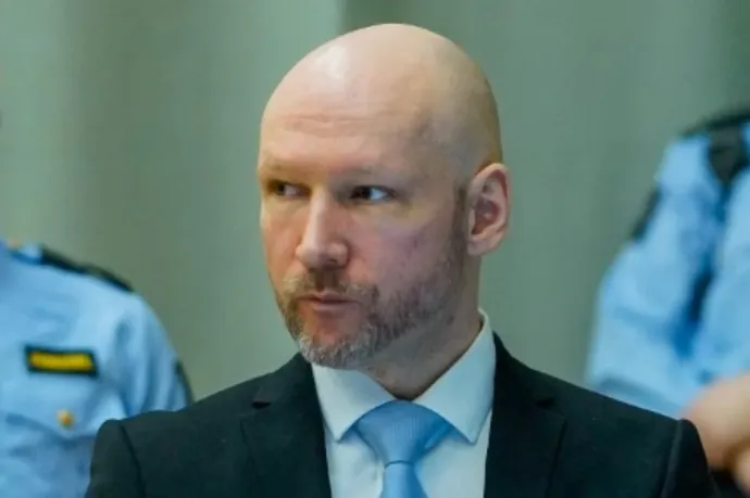 A 77 ember haláláért felelős Anders Breivik jobb börtönkörülményekért pereli Norvégiát