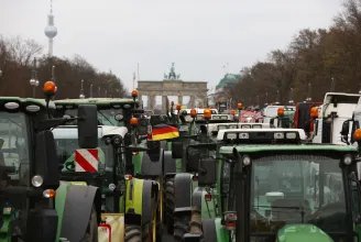 A traktorok már Berlinben vannak, és a parasztfelkelés végleg betehet Olaf Scholznak