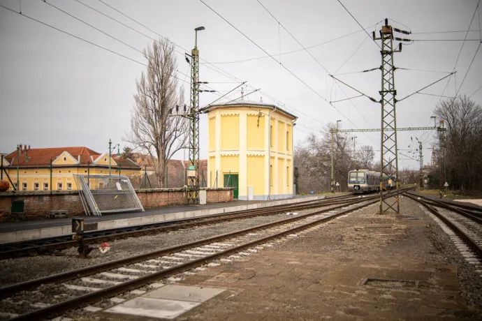 Kamutégla-vakolással fedték be a 165 éves téglaalagutat Szegeden