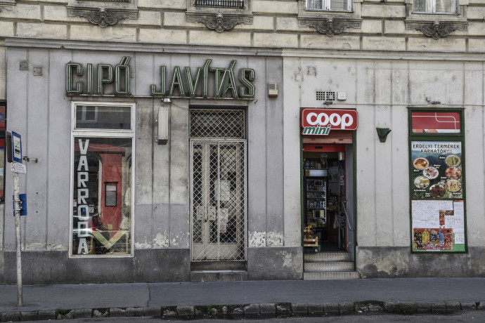 Elmozdult a mélypontról a kiskereskedelem, de drasztikus változásról nem beszélhetünk