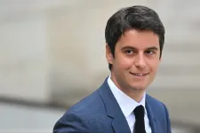 34 éves és nyíltan meleg az új francia miniszterelnök