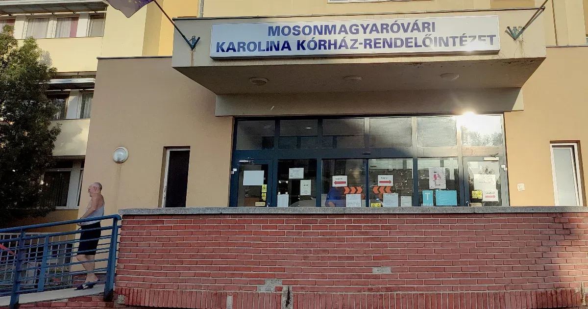 Demonstráció után vezetőváltás a Karolina Kórházban