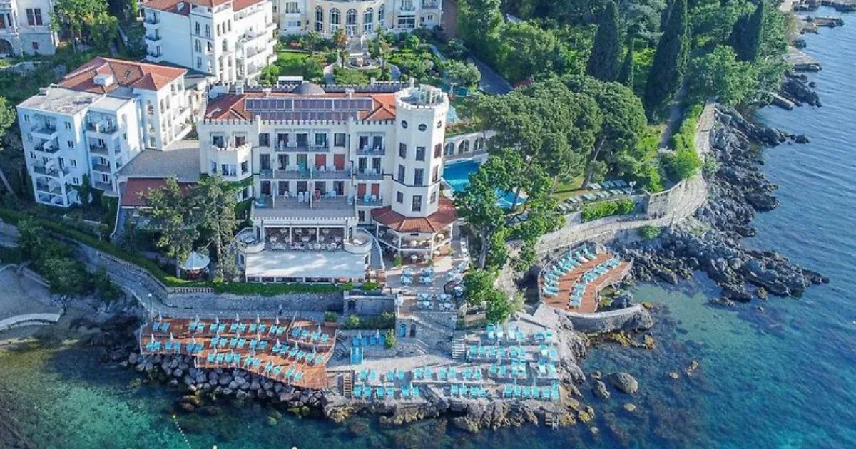 Márciustól Mészáros Lőrincé lesz egy négycsillagos szálloda Abbáziában