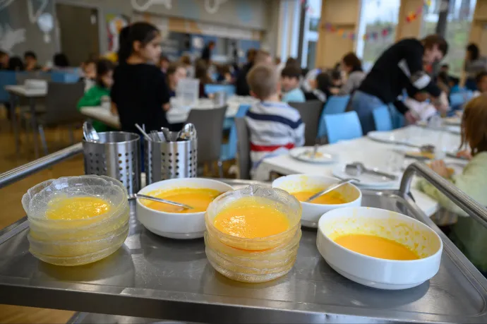 Megduplázná a kormány a meleg ebédet adó iskolák számát
