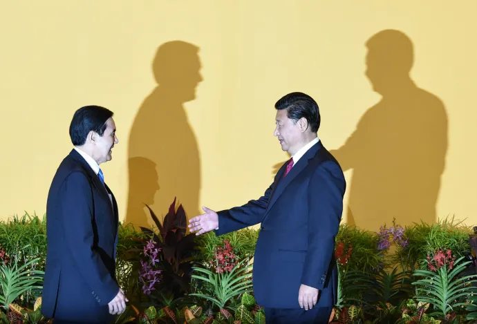 Ma Jing-csiu és Hszi Csin-ping találkozója 2015-ben – Fotó: Roslan Rahman / AFP