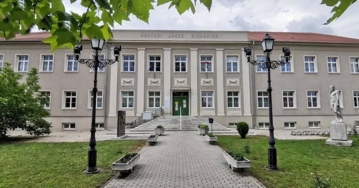 Csak pedagógiából nem érettségizhetnek a pedagógusnak készülő szakiskolások Csornán