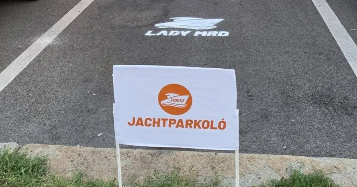 Strasbourgig vinnék a külügy elé festett jachtparkoló ügyét