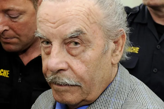 16 év után szabadulhat a börtönből az amstetteni rém, már nem közveszélyes, popsztárnak képzeli magát