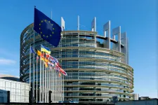 Népszava: Az EP perelne, amiért részben elérhetővé tették a blokkolt uniós támogatásokat