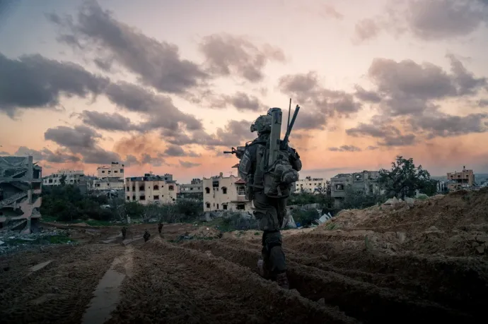 Izraeli katonák Gázában január 16-án – Fotó: Israel Defense Forces / Reuters