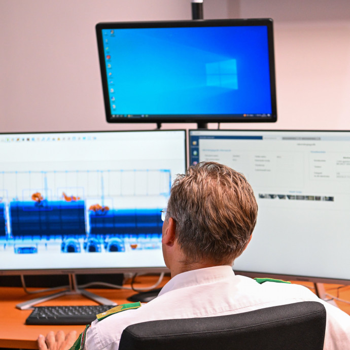 A céges bérszámfejtő programokba is bele akar nézni a NAV