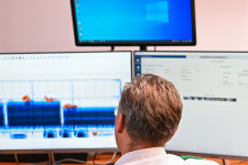 A céges bérszámfejtő programokba is bele akar nézni a NAV