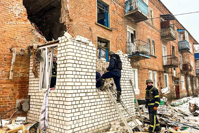 Ukrán források azt állítják, hogy sikeres dróncsapást mértek egy szentpétervári olajterminálra