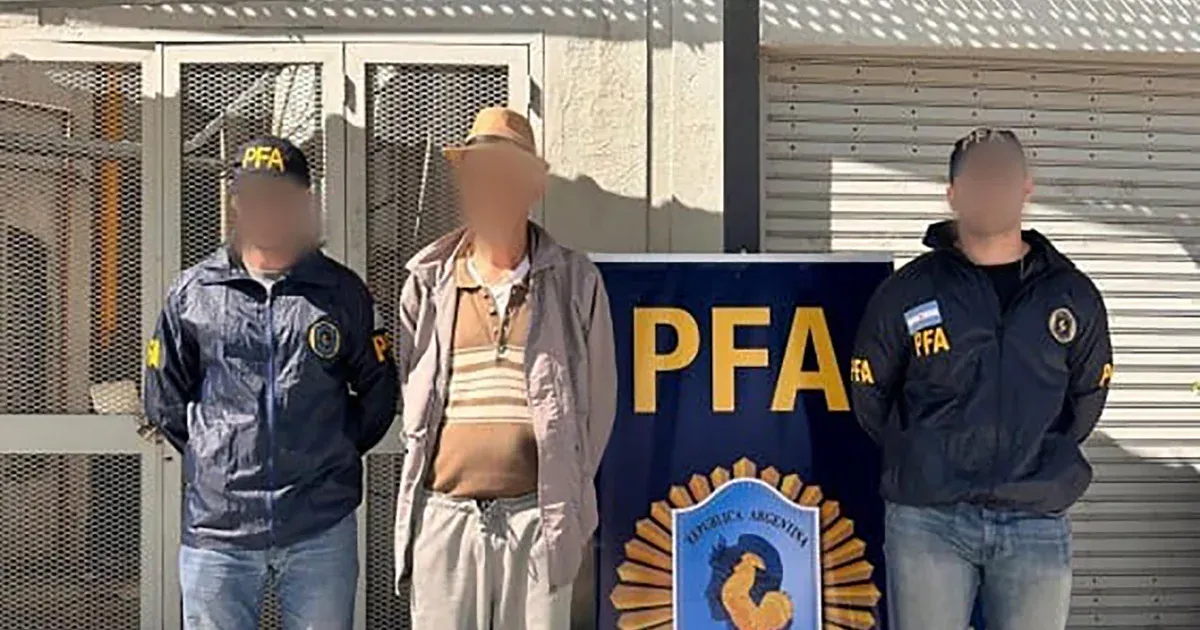 A borbély, a pingpongedző és a kamuzsoldos bemegy a reptérre, avagy véget ért Argentína legfurcsább kémügye