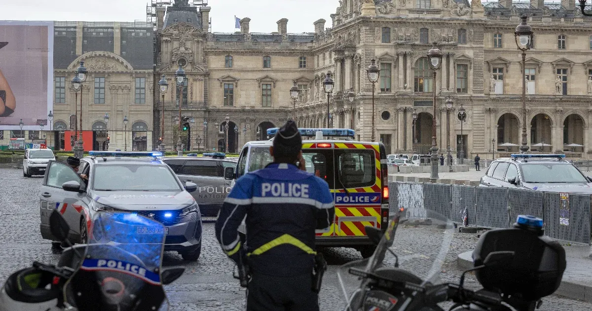 Según la policía francesa, un niño de 13 años puede ser responsable de 380 falsas alertas de bomba.