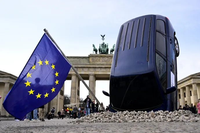 Visszavonná a belső égésű motorok 2035-ös betiltását az Európai Néppárt