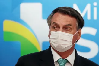 Teljesen hamisak az adatok Bolsonaro oltásairól