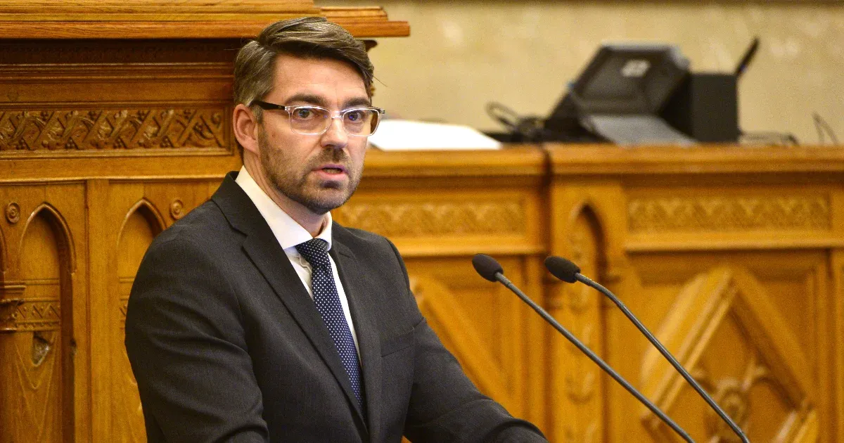 Új államtitkár felel az ország védelempolitikájáért és haderőfejlesztéséért