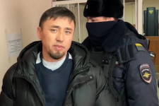 Hiába a kemény rendőri fellépés, több ezren tüntetnek Oroszországban