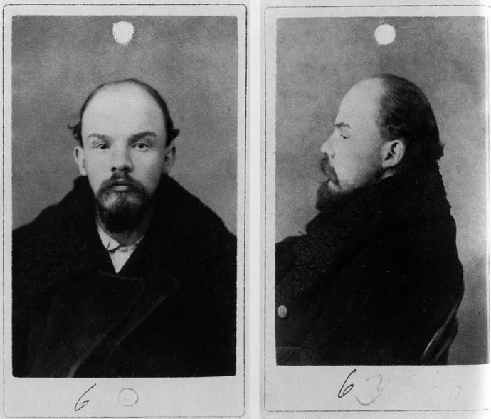 Lenin rendőrségi rabosítási képei 1895-ből – Fotó: Wikipedia