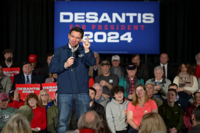 Ron DeSantis egy New Hampshire-i kampányeseményen decemberben – Fotó: Faith Ninivaggi / Reuters