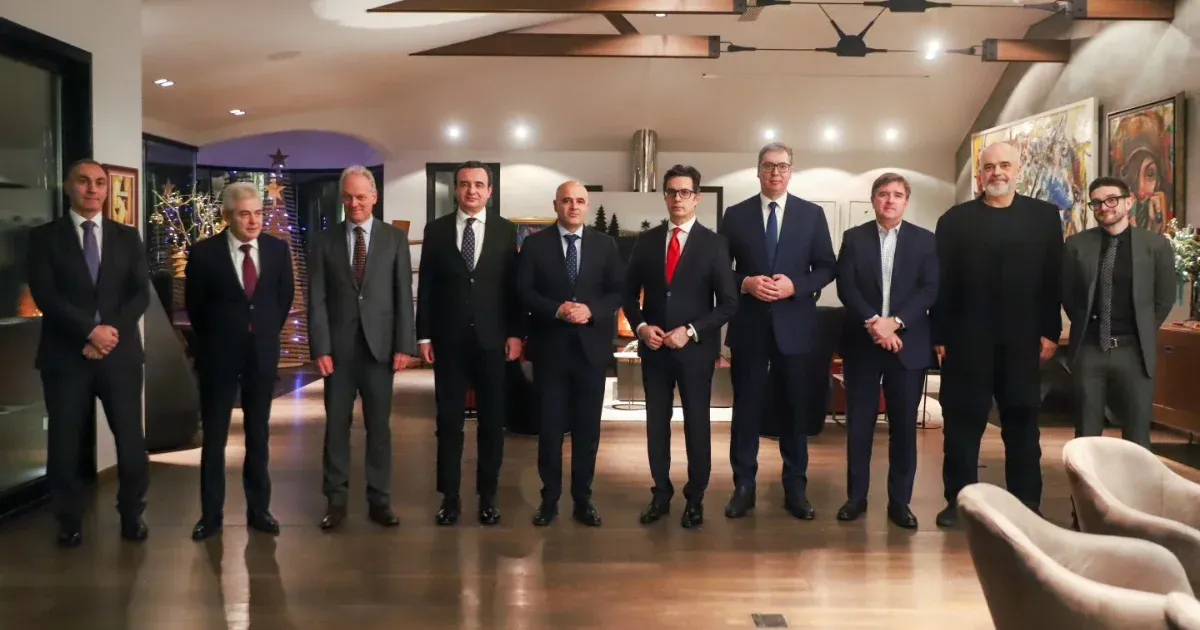 Orbán főellenségével fotózkodott Orbán legszorosabb szövetségese