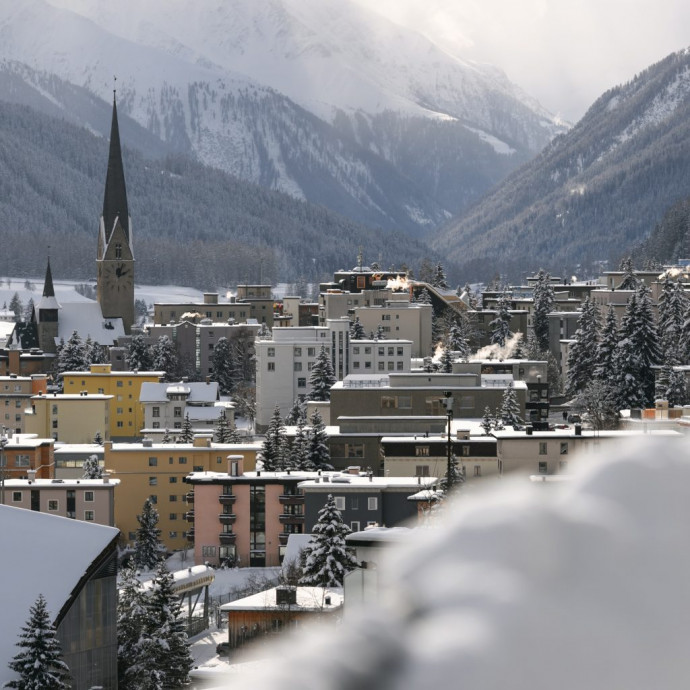 „Oké, vége lesz a világnak, de attól még elmegyek nyaralni a Bahamákra” – mire jutottak a davosi fórumon?