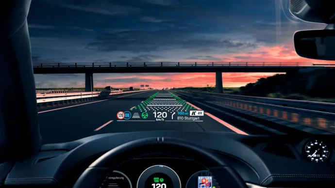 Az új Macan head-up display kijelzője kiterjesztett valósággal segíti a navigálást – Fotó: Porsche