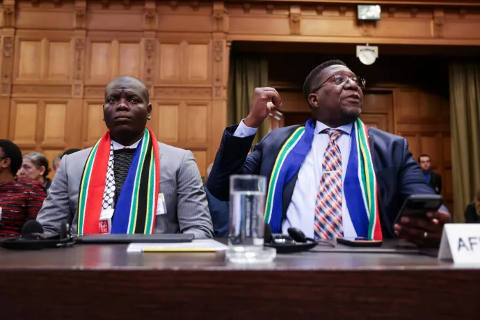 Dél-Afrika képviselői a bíróságon 2024. január 12-én – Fotó: Thilo Schmuelgen