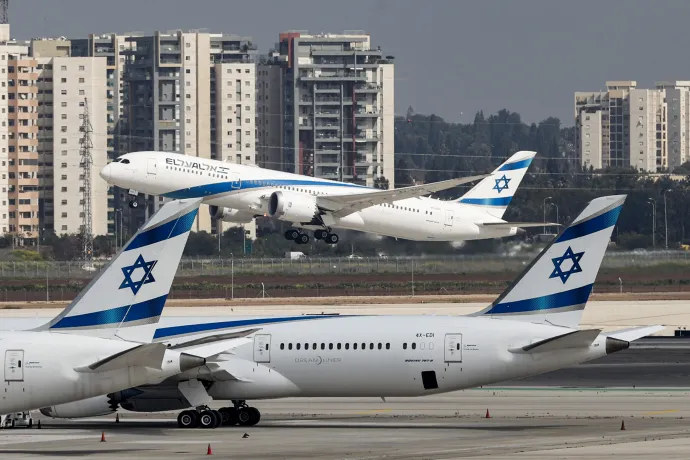 Az El Al légitársaság egyik gépe száll fel Tel-Avivban – Fotó: Jack Guez / AFP