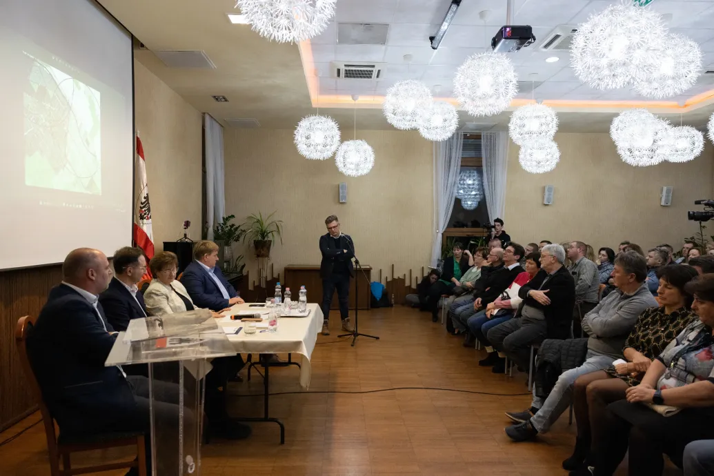 Ez a lőtér olyan, mint a migránsok, behozzák ide, aztán soha nem lehet kirakni