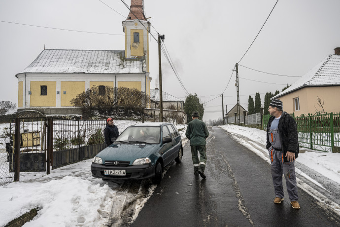 Szociális célokra, templomrenoválásra, új játszótér építésére egyaránt érkeznek pályázati pénzek. Fotó: Hajdú D. András