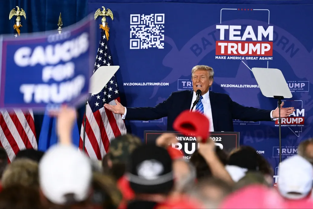 Trump szerint a követői 2 százaléka tudna átmenni azon a kognitív hanyatlást mérő teszten, amit ő megcsinált