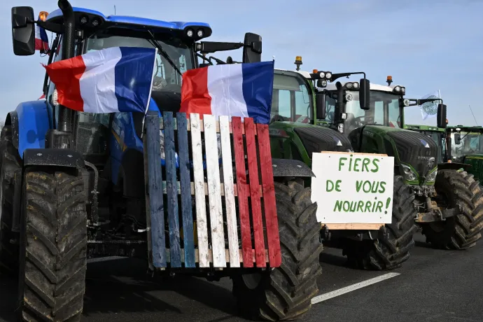 Francia farmerek az autópályák lefoglalásával próbálják blokád alá venni Párizst