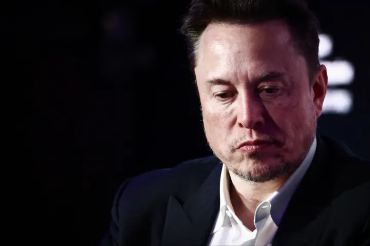 Blokkolták Elon Musk 55,8 milliárd dolláros kifizetését