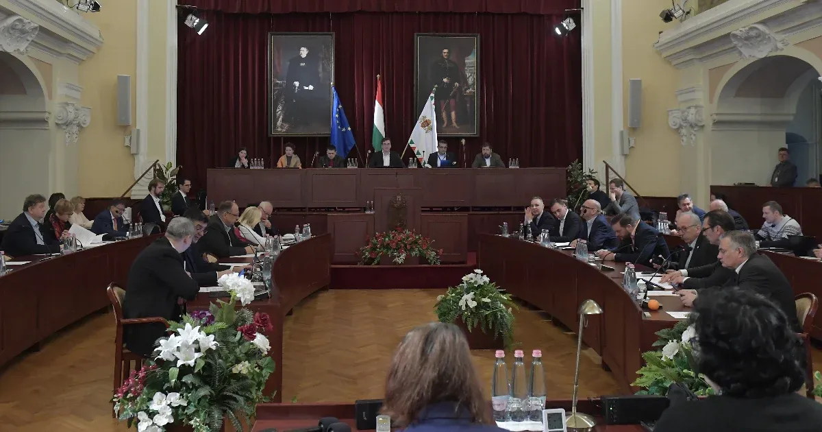 Nemet mondtak a főispáni felhívásra, nem törli el a főváros a teherforgalmi behajtási díjat