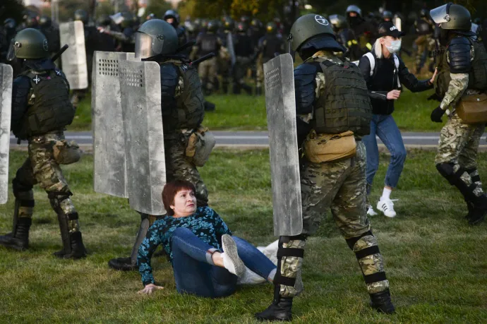 Minszk 2020 szeptemberében, a Lukasenko választási győzelme elleni tiltakozáson – Fotó: Stringer / Anadolu Agency / AFP