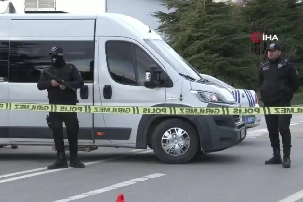 Túszokat ejtett egy férfi a P&G Isztambul melletti gyárában