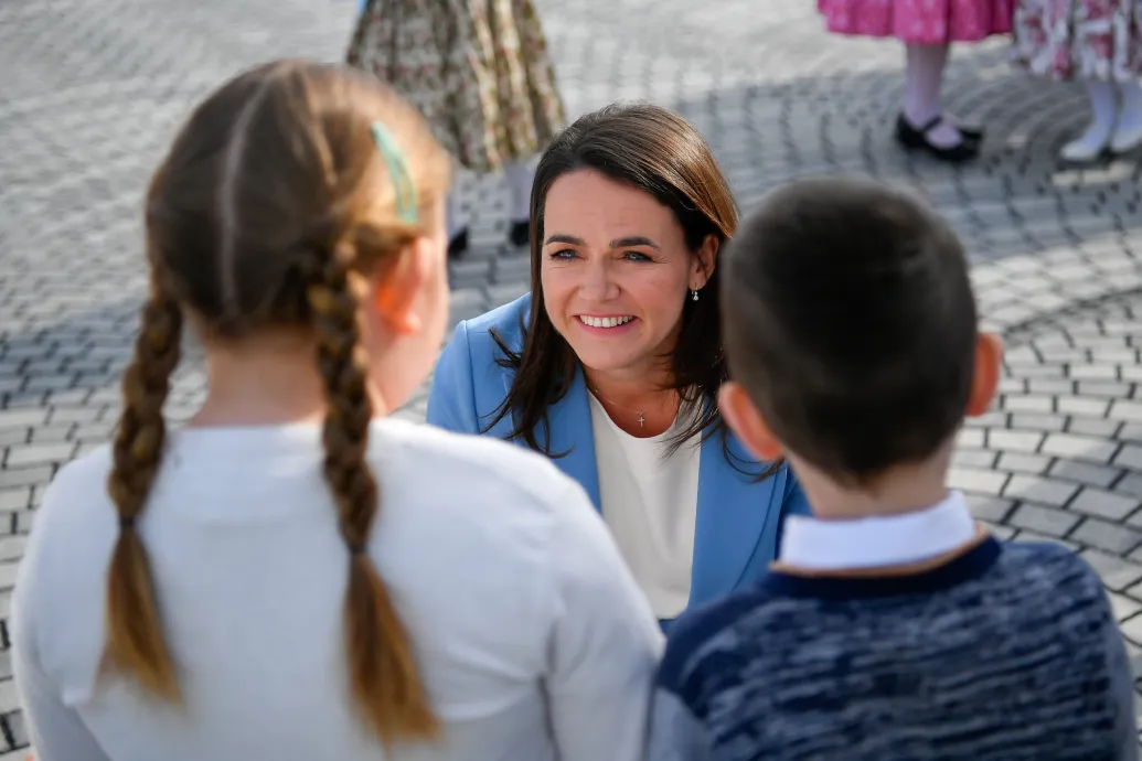 „Már a bíróságon büdös volt ez az ügy” – megszólalt az ügyvéd Novák pedofilügyben adott kegyelméről