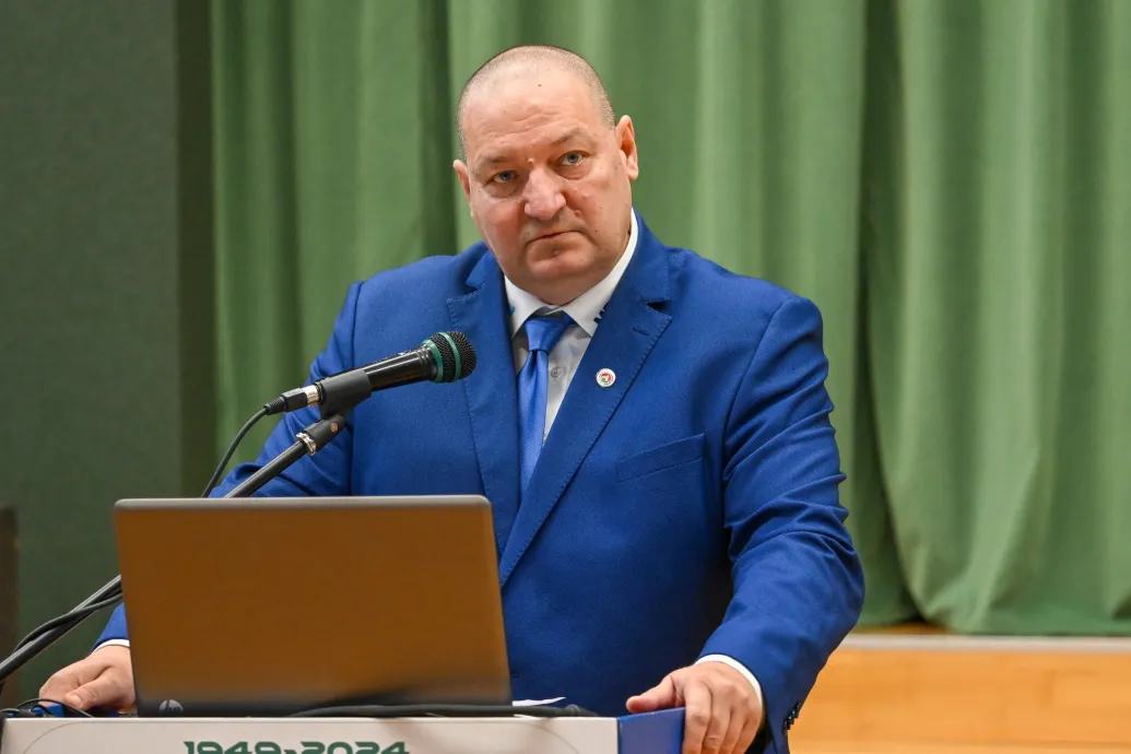 A Németh Szilárd érdekeltségébe tartózó sporttelepen bérel irodát a dél-pesti tankerület