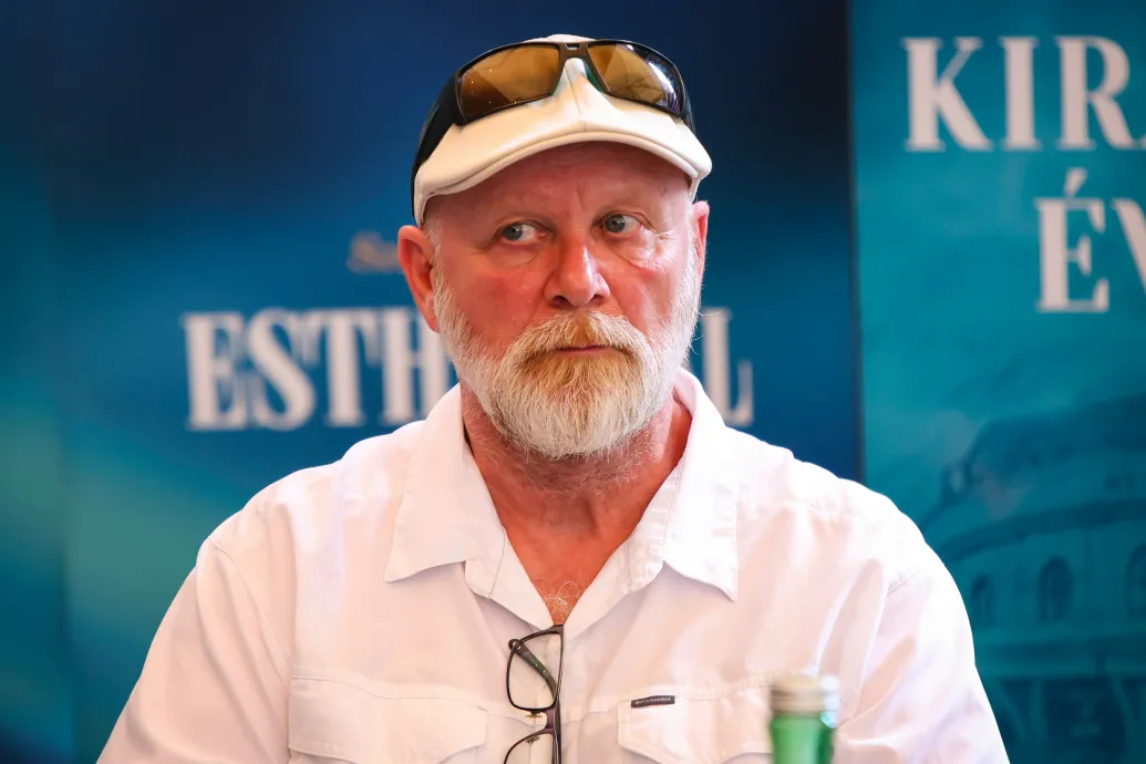 A Nemzeti Színház sérült színésze: Huzamosabb ideig nem fogok tudni visszatérni a színházba