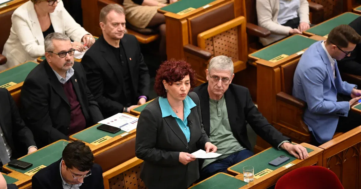 Lemondásra szólították fel Novák Katalint a parlamentben