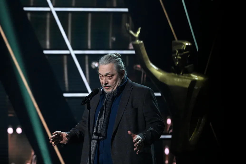 Blikk: Vidnyánszky Attilát mentő vitte el, miután elesett Hobo díjátadóján