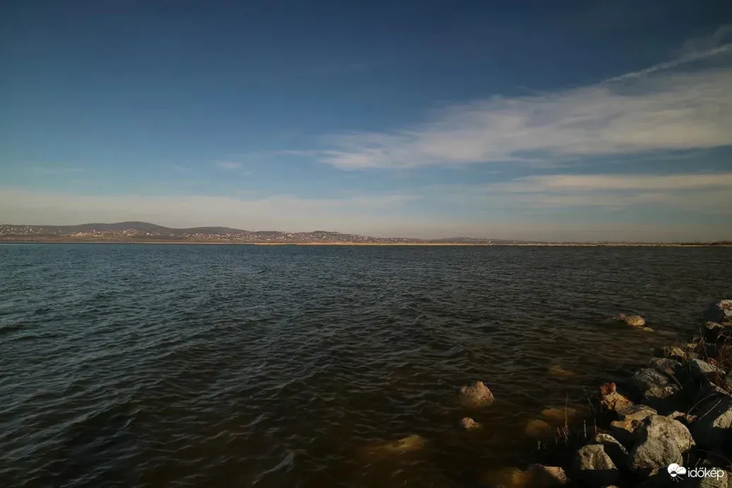 Már 129 centis a vízszint a Velencei-tóban